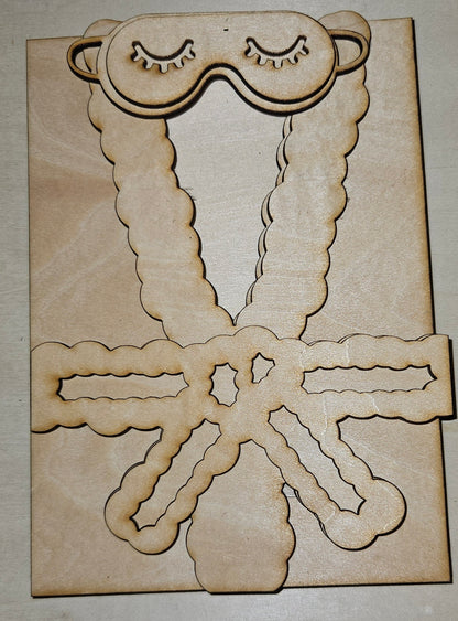 Introduce the LuxeWrap™ Robe Gift Card Holder: Elevate Your Gifting to New Heights of Luxury and Sophistication!